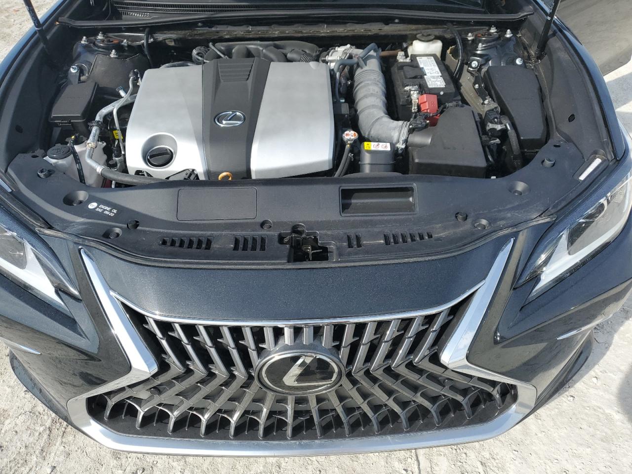 2023 Lexus ES - Image 11