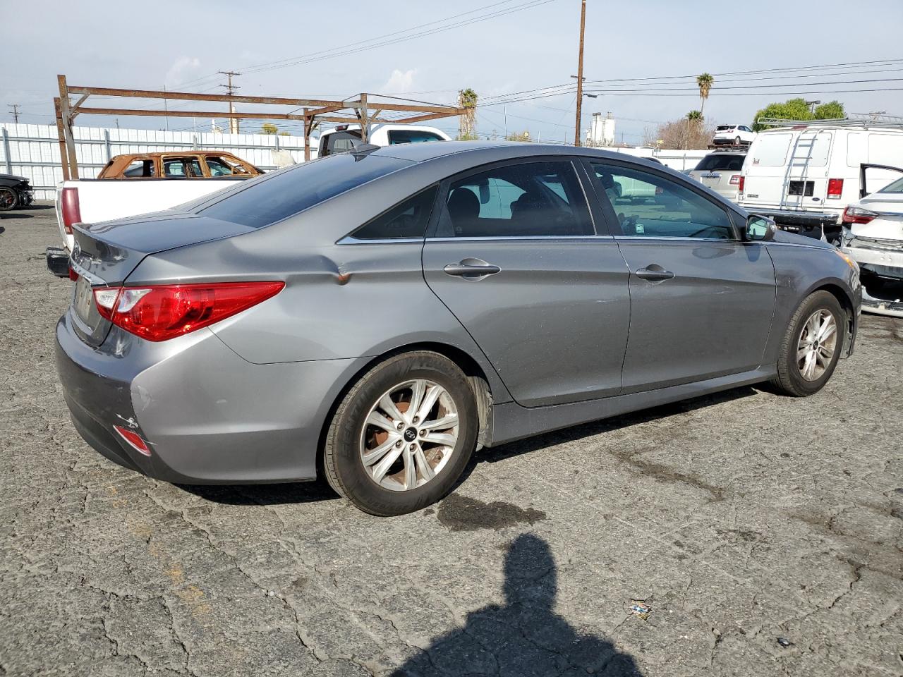 2014 Hyundai Sonata - Image 3