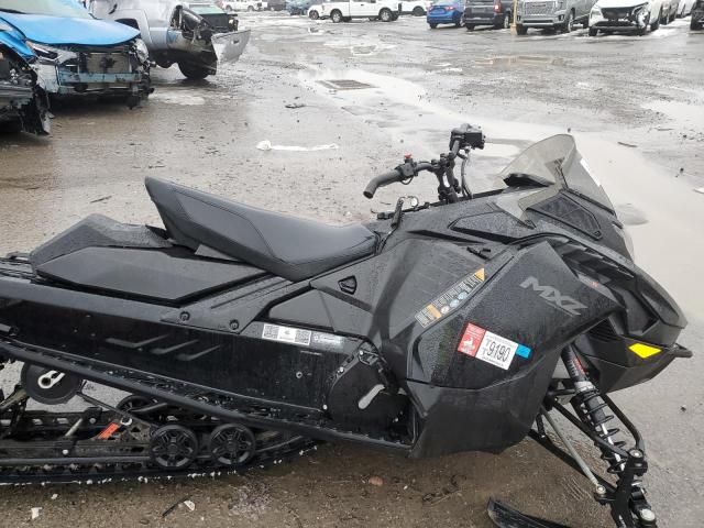 2025 SKIDOO MX Z 600