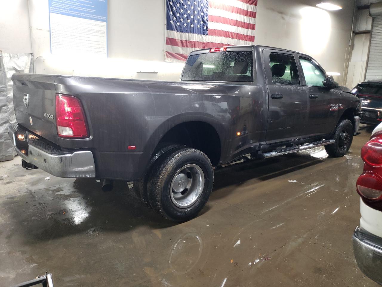 2017 RAM 3500 - Image 3