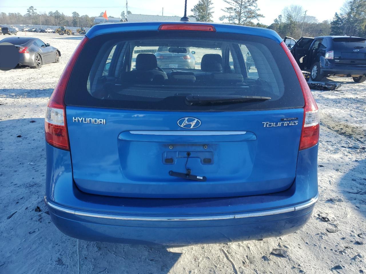 2009 Hyundai Elantra - Image 6