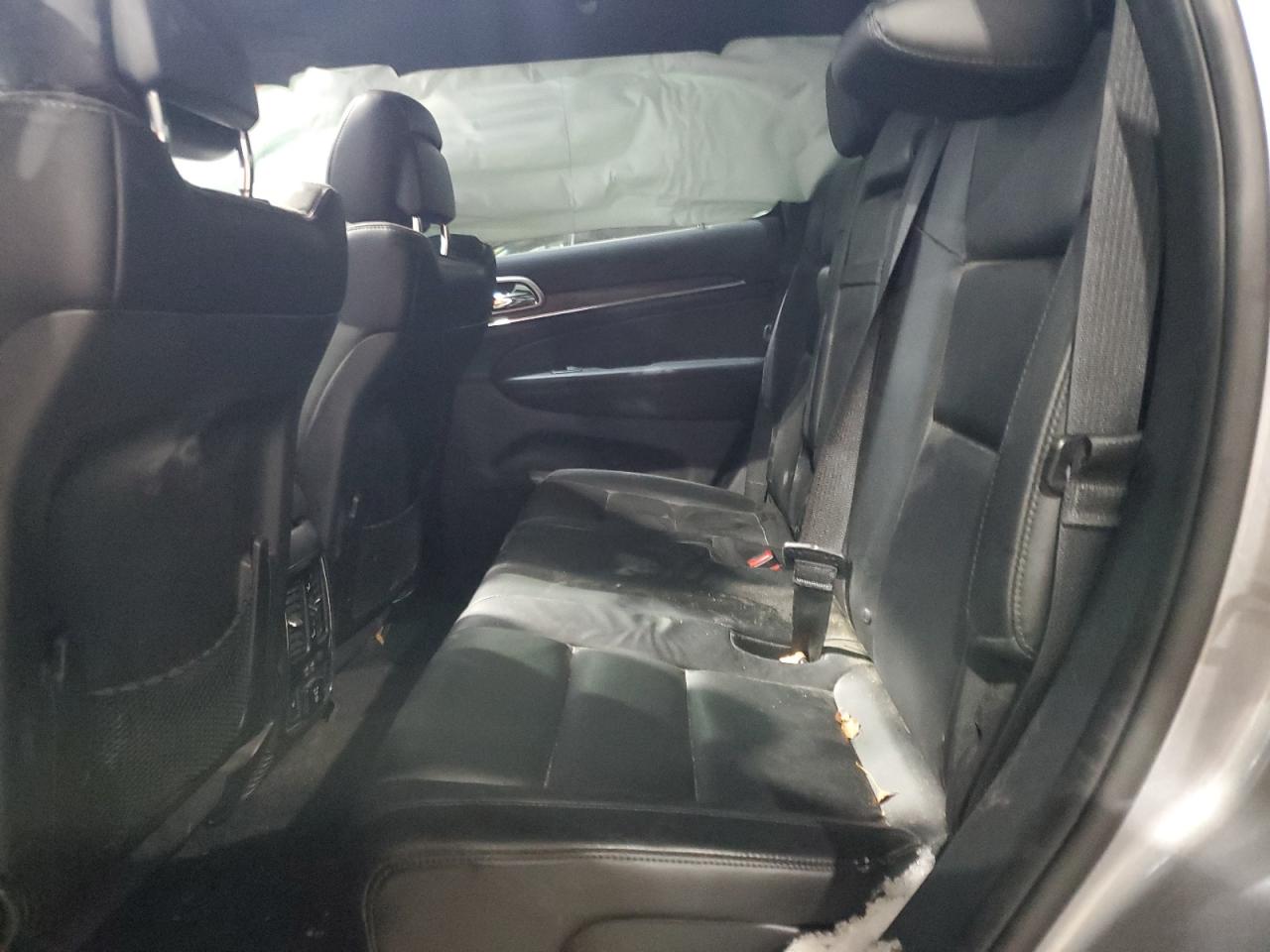 2018 Jeep Grand Cherokee - Image 11