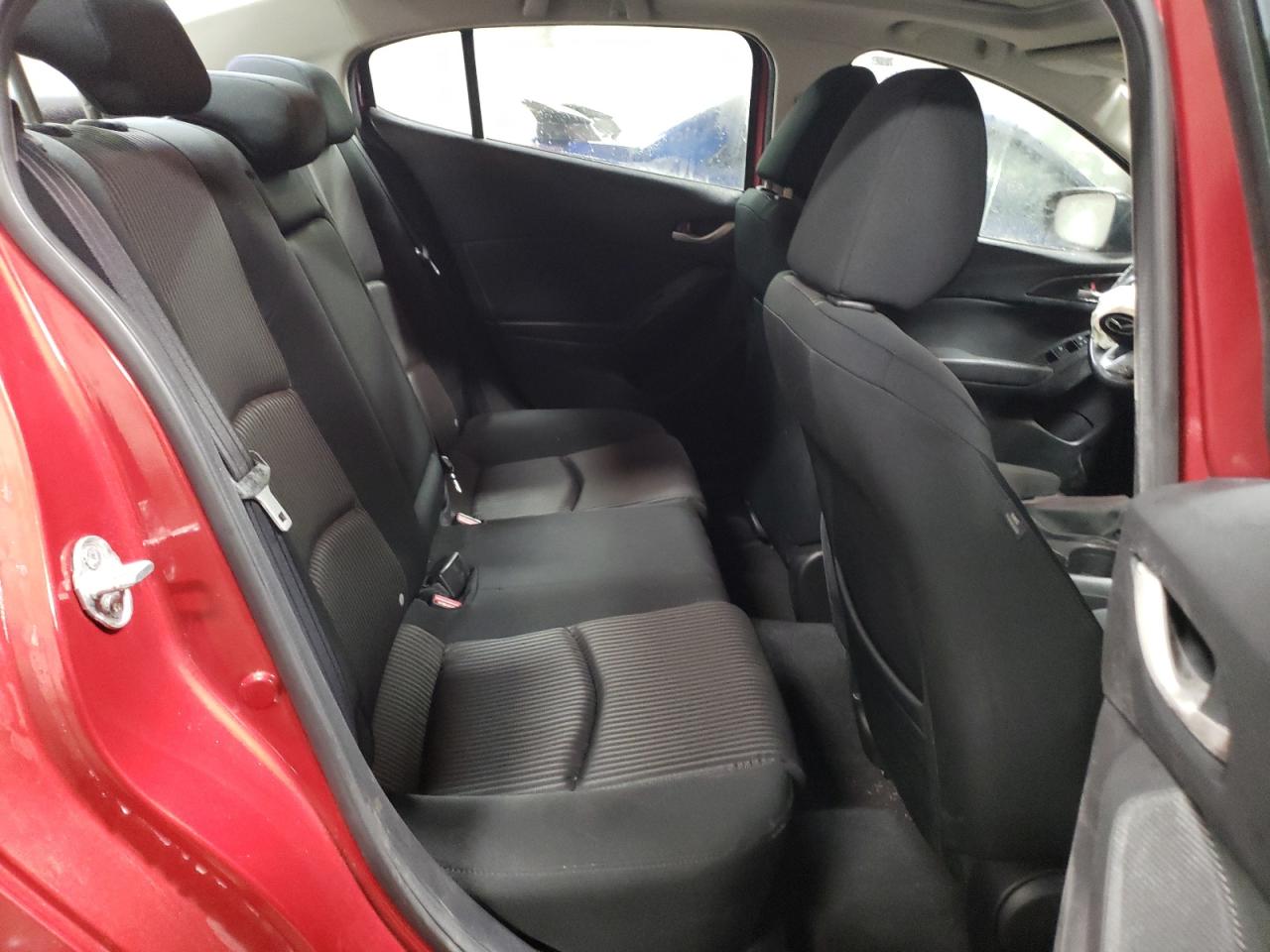 2014 Mazda 3 - Image 10