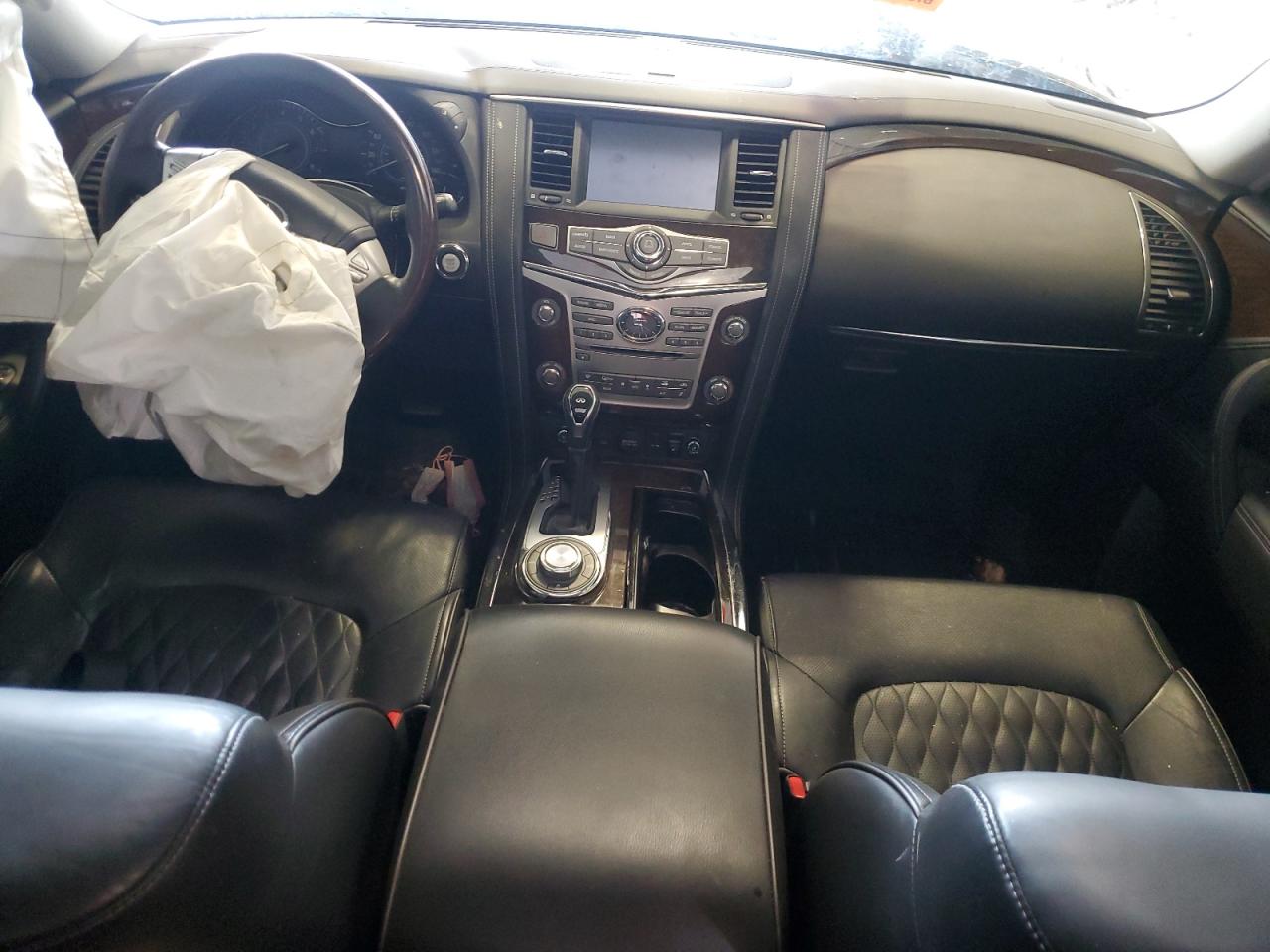 2018 Infiniti QX80 - Image 8