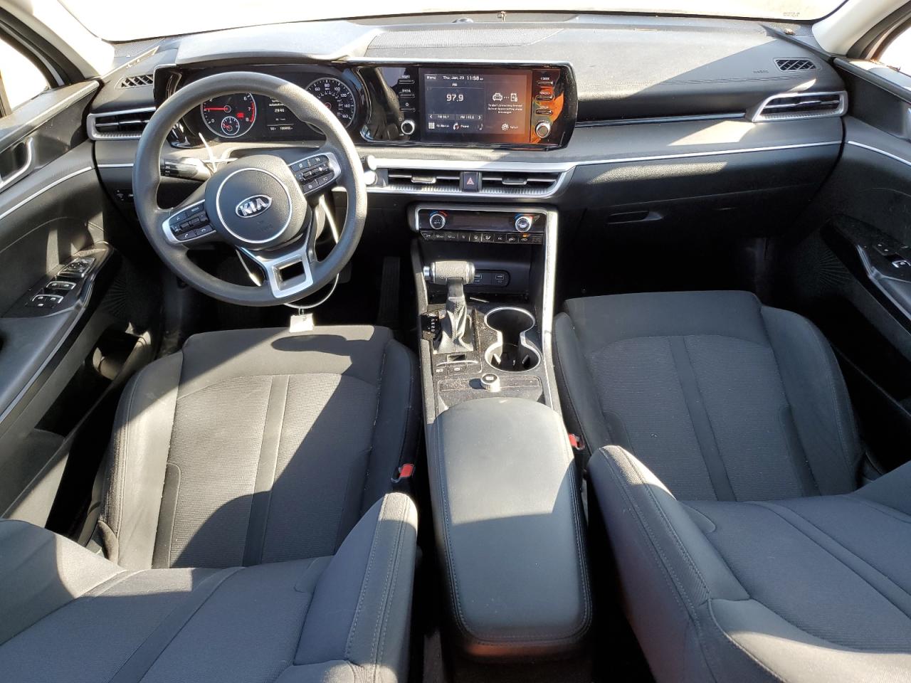 2021 Kia K5 - Image 8