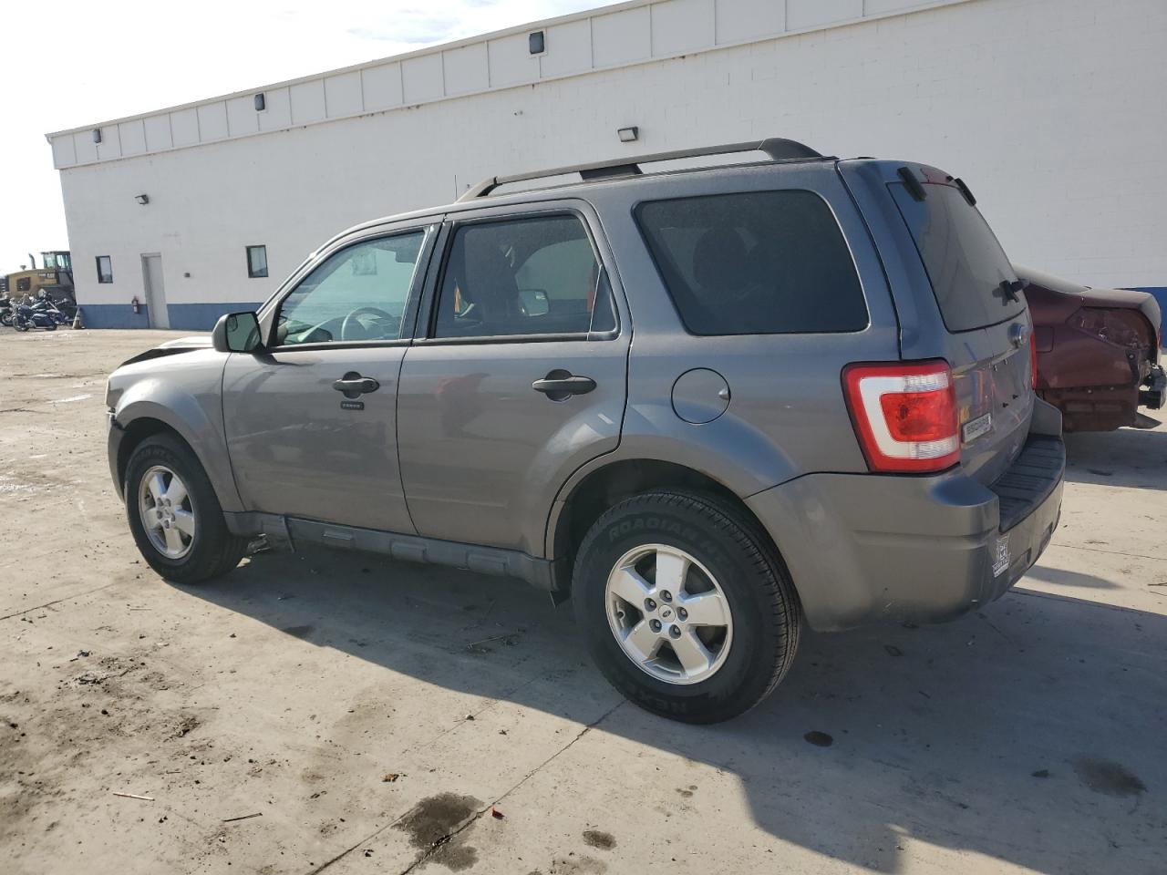 2011 Ford Escape - Image 2