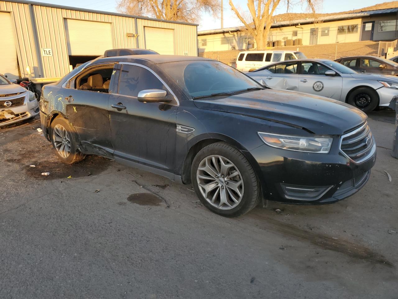 2015 Ford Taurus - Image 4