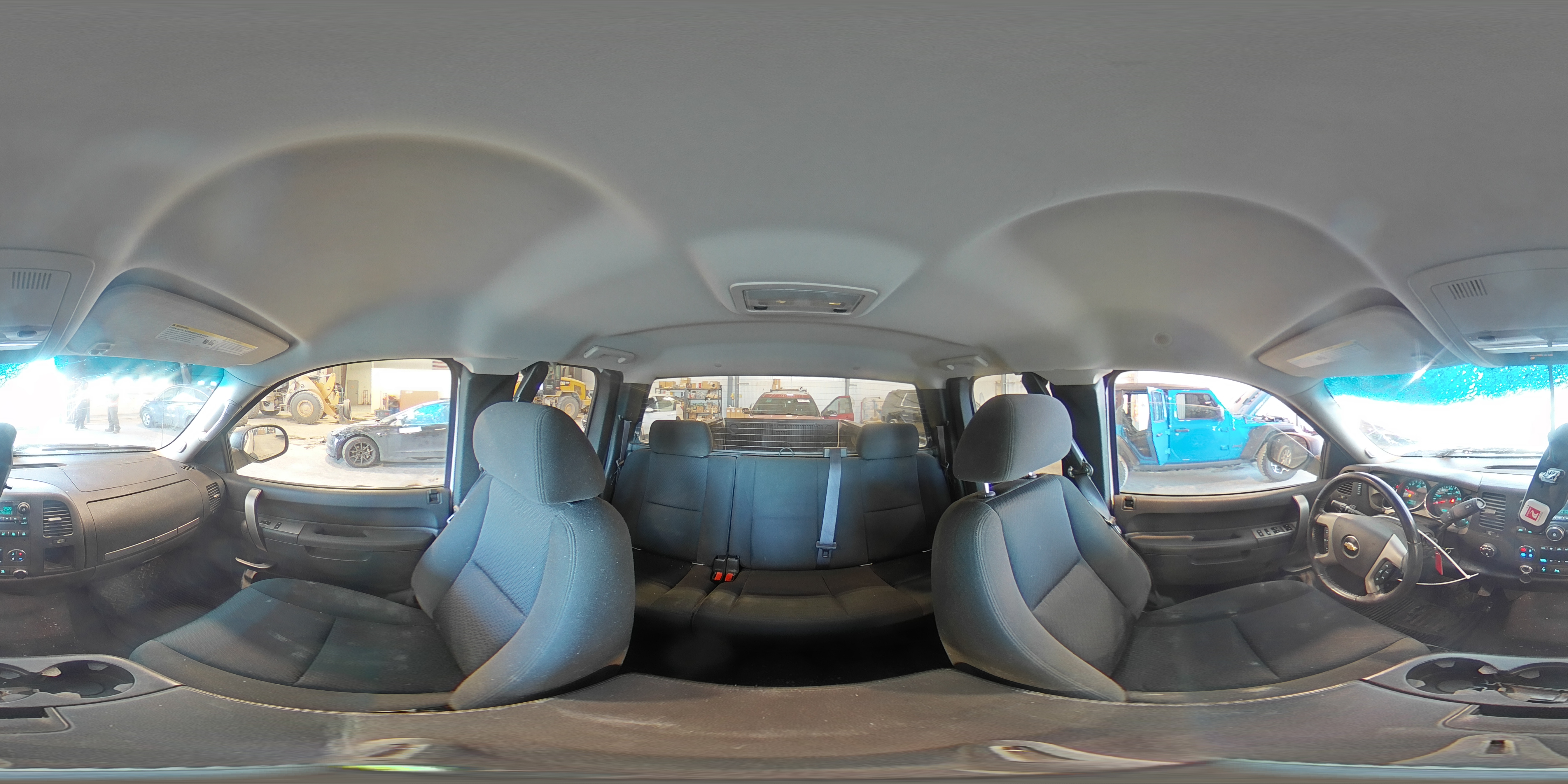 2011 Chevrolet Silverado - Image 13