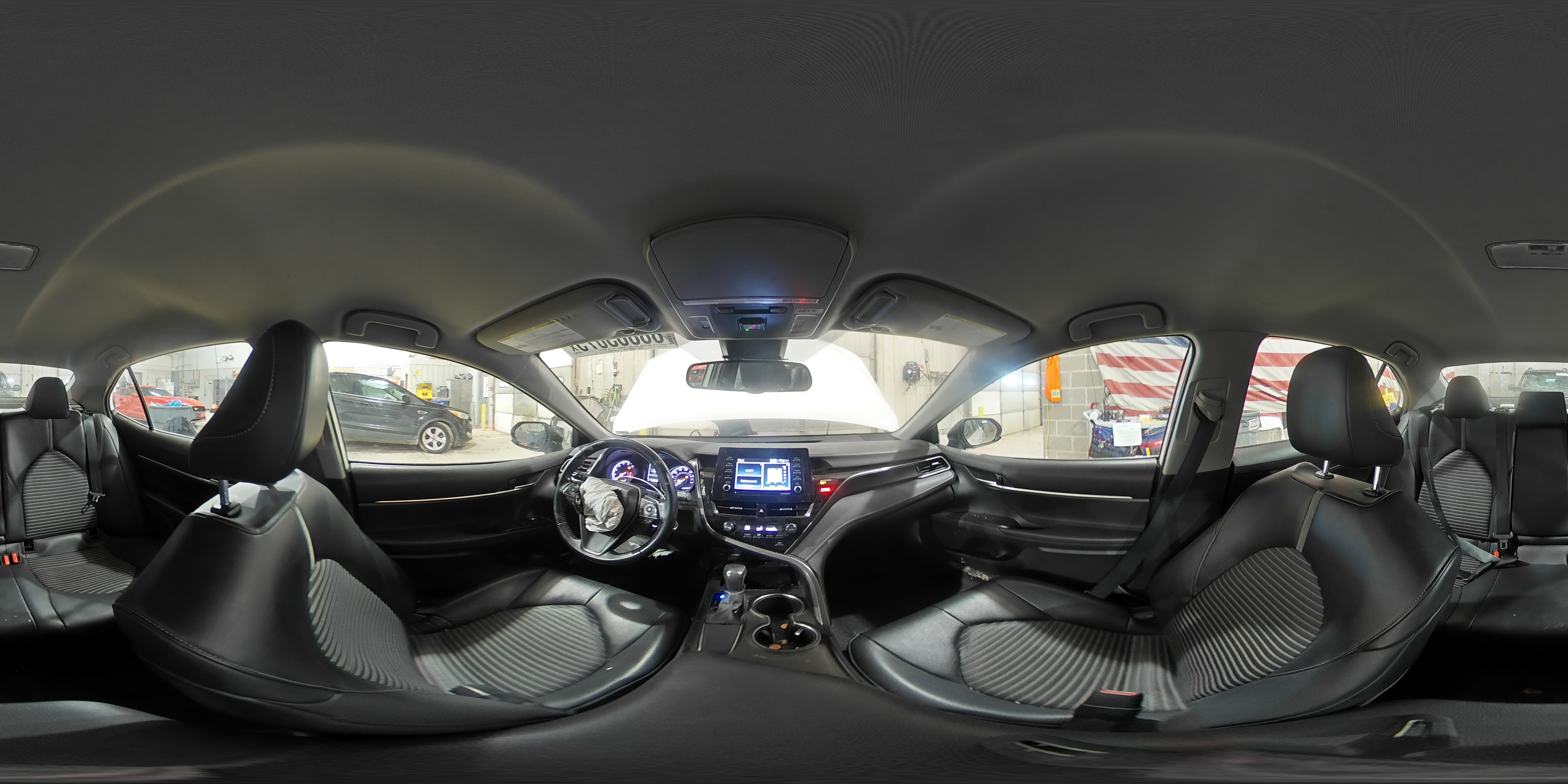 2021 Toyota Camry - Image 13