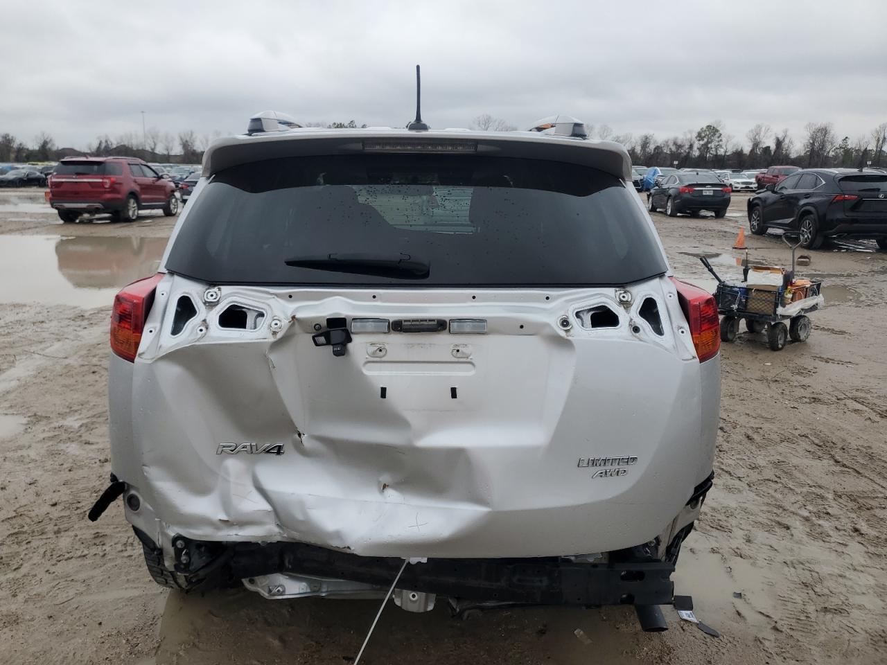 2015 Toyota RAV 4 - Image 6