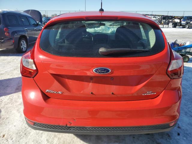  FORD FOCUS 2014 Червоний