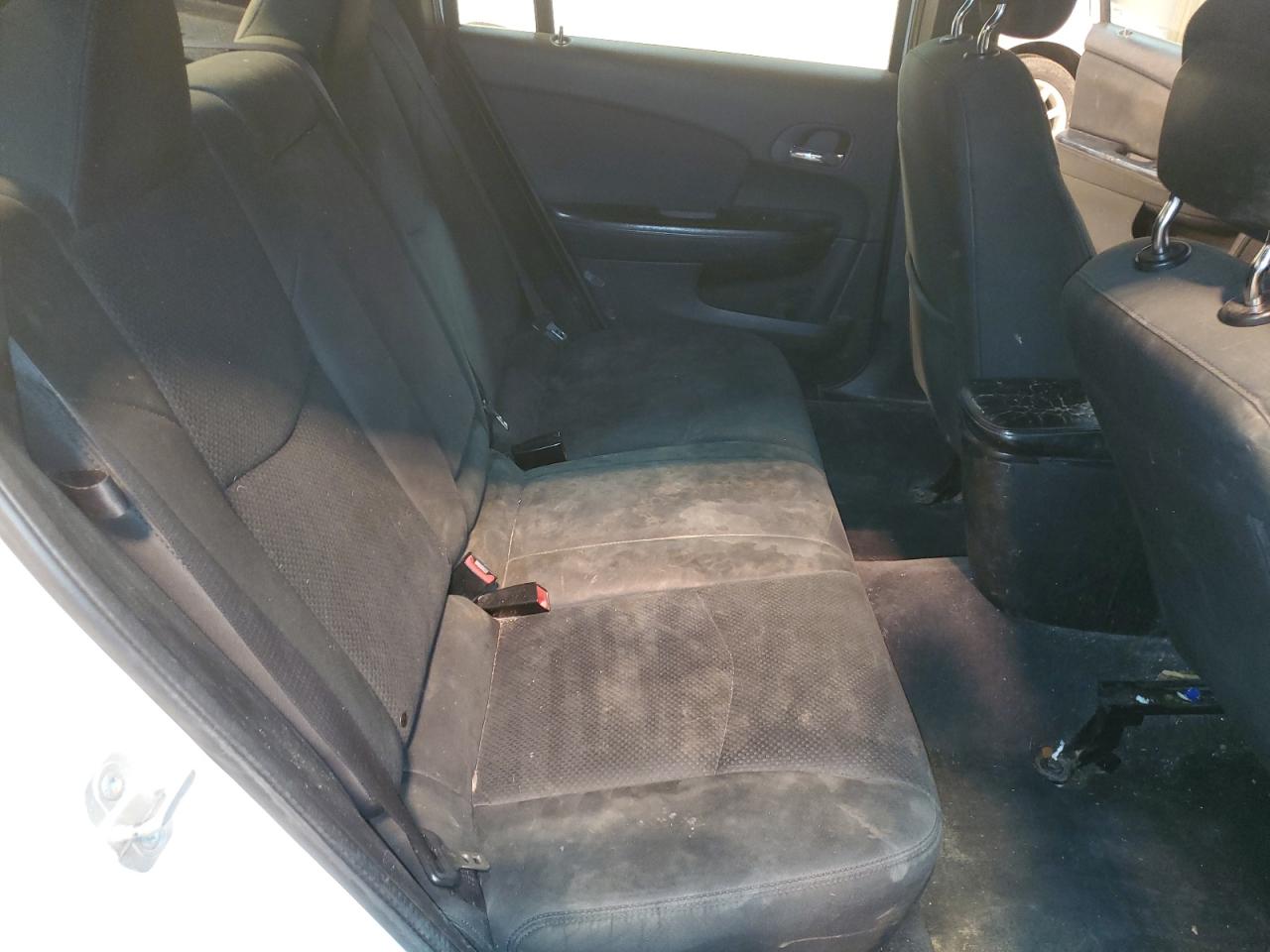 2012 Chrysler 200 - Image 10