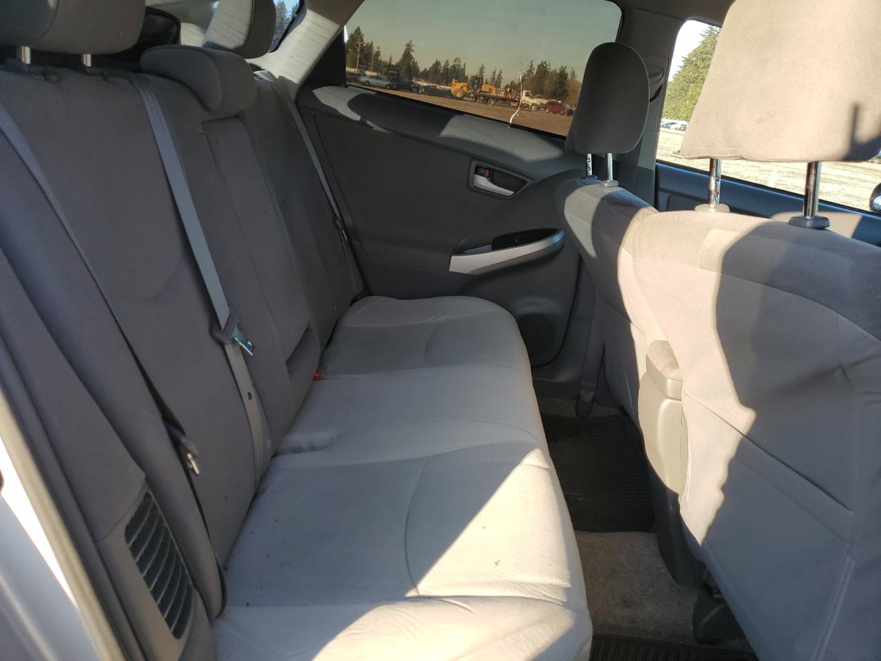 2010 Toyota Prius - Image 10