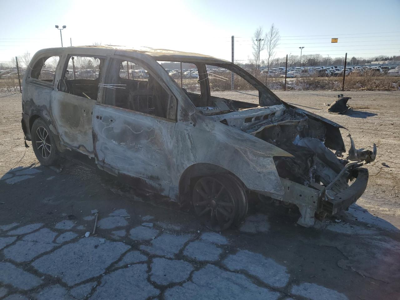 2015 Dodge Caravan - Image 4