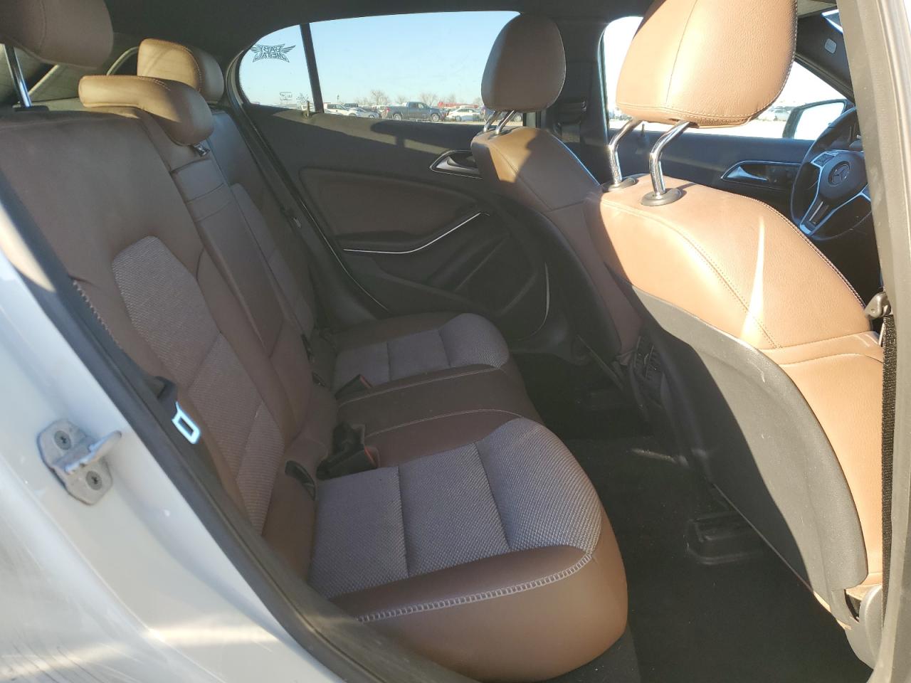 2015 Mercedes-Benz GLA-klasse - Image 11