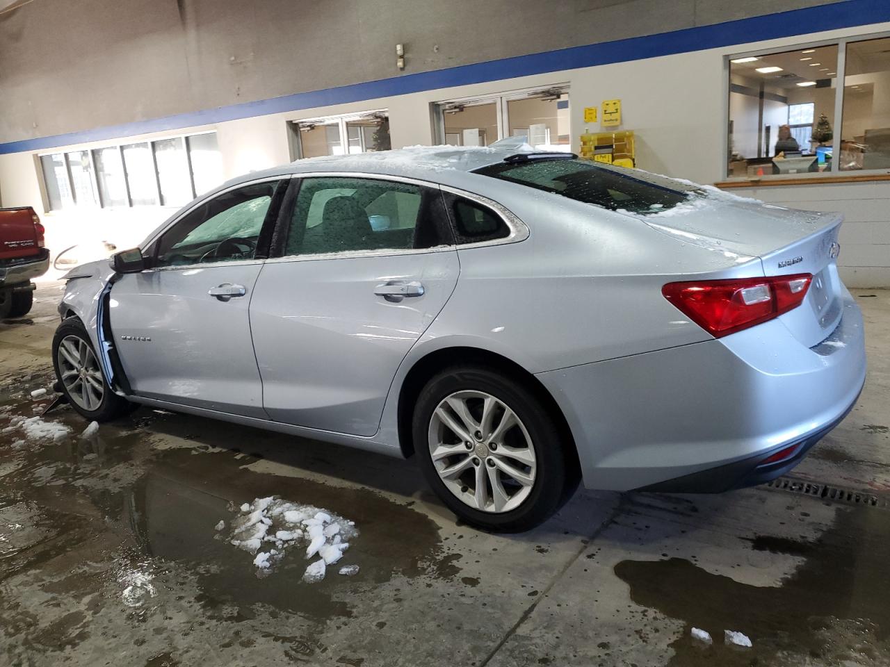 VIN 1G1ZD5ST3JF152958 2018 CHEVROLET MALIBU no.2