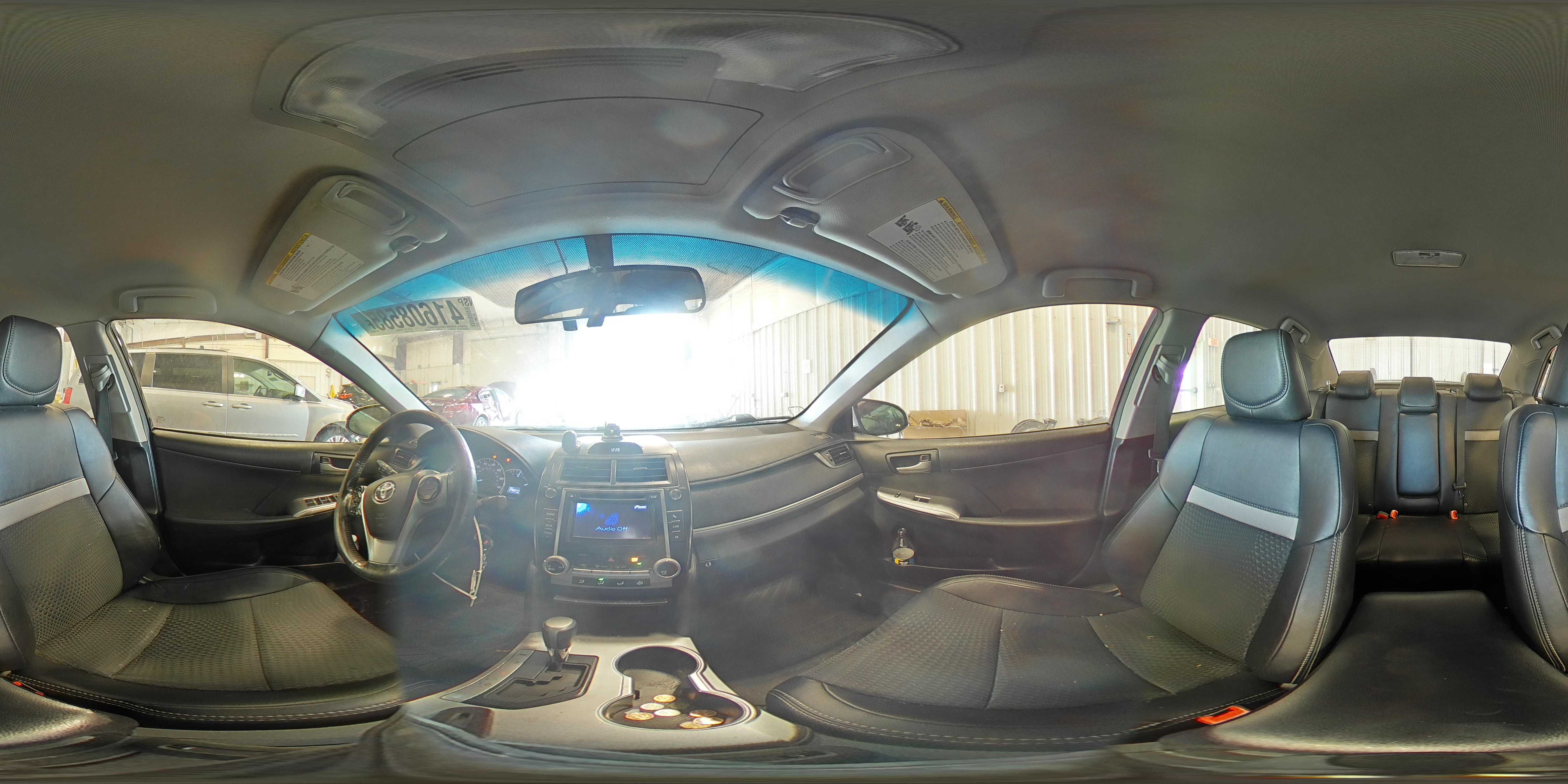 2013 Toyota Camry - Image 13