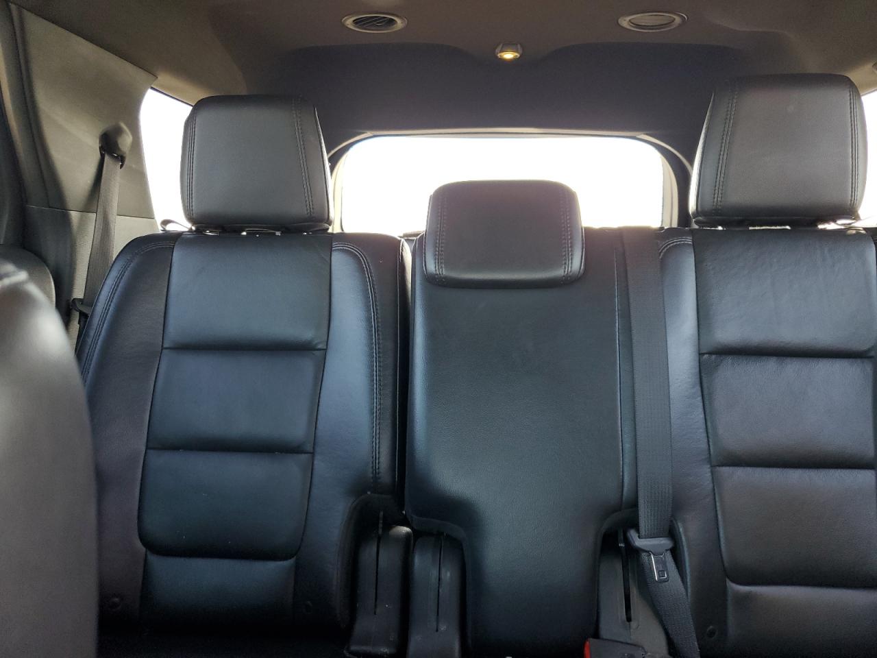 2014 Ford Explorer - Image 10