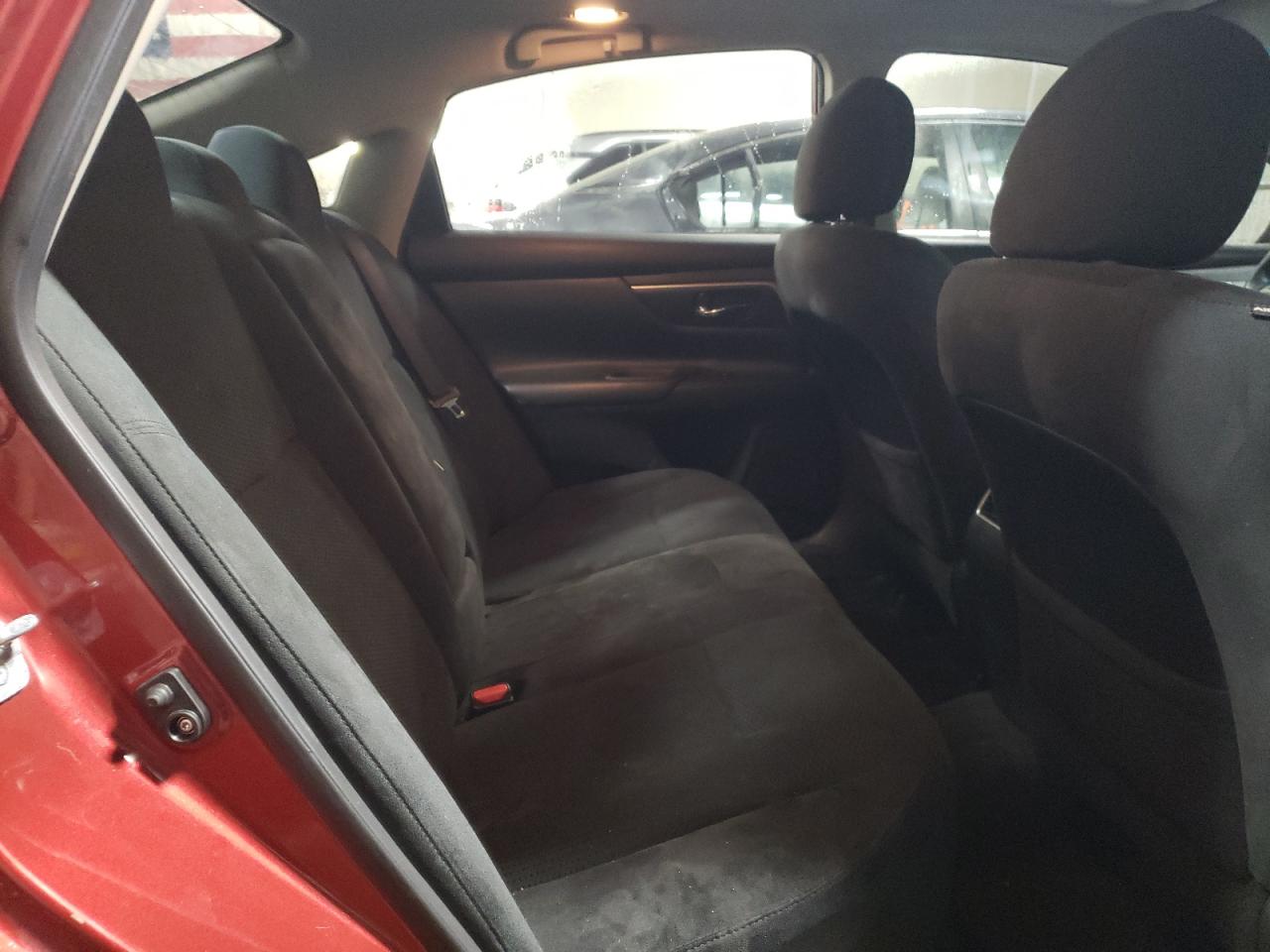 2015 Nissan Altima - Image 10
