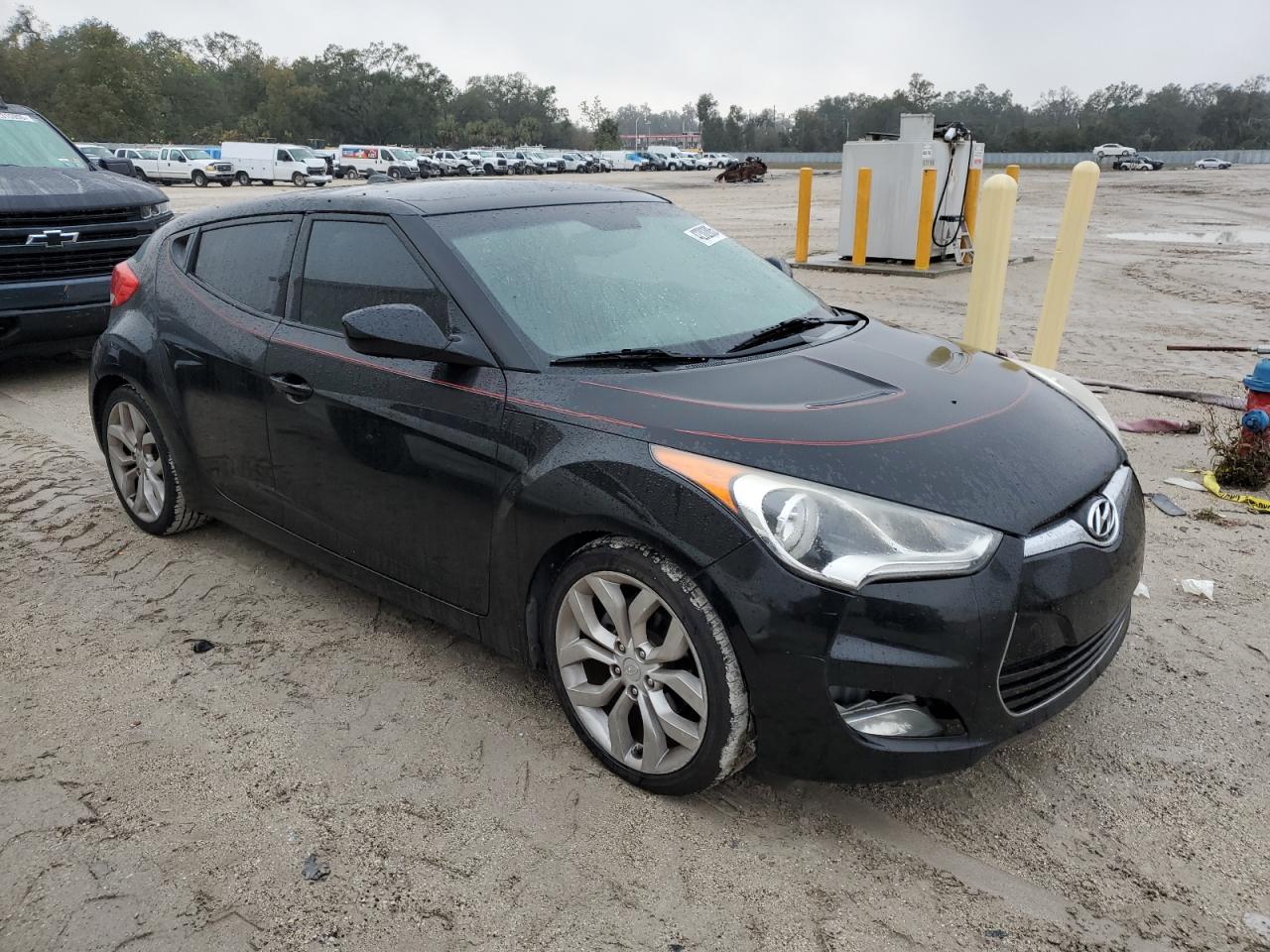 2012 Hyundai Veloster - Image 4