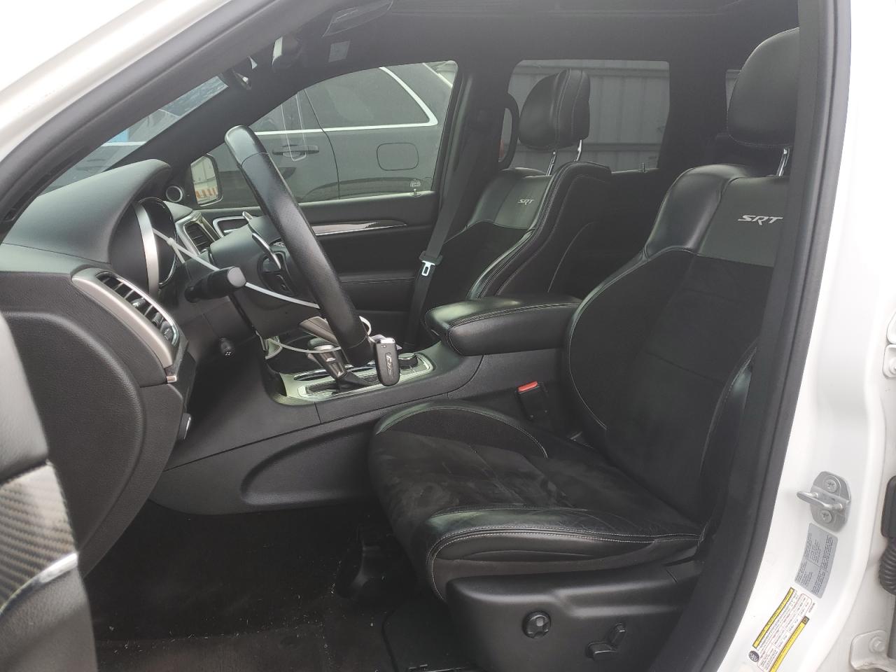 2017 Jeep Grand Cherokee - Image 7
