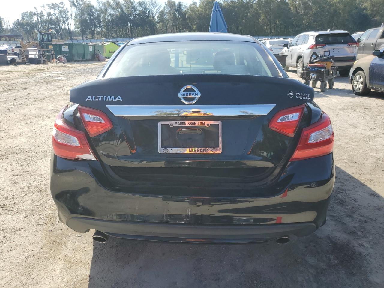 2016 Nissan Altima - Image 6