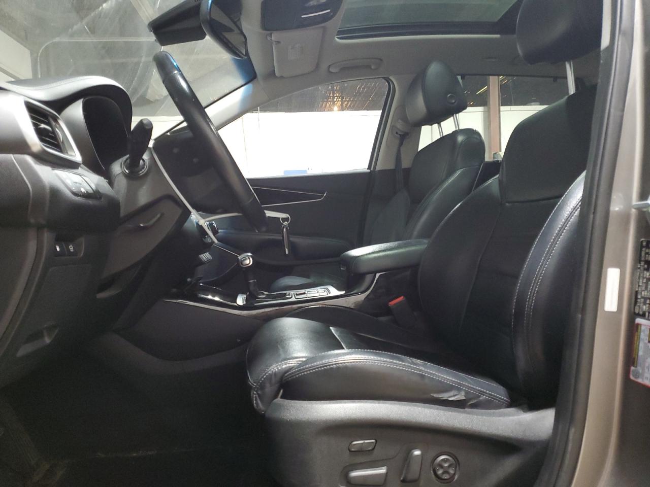 2019 Kia Sorento - Image 7