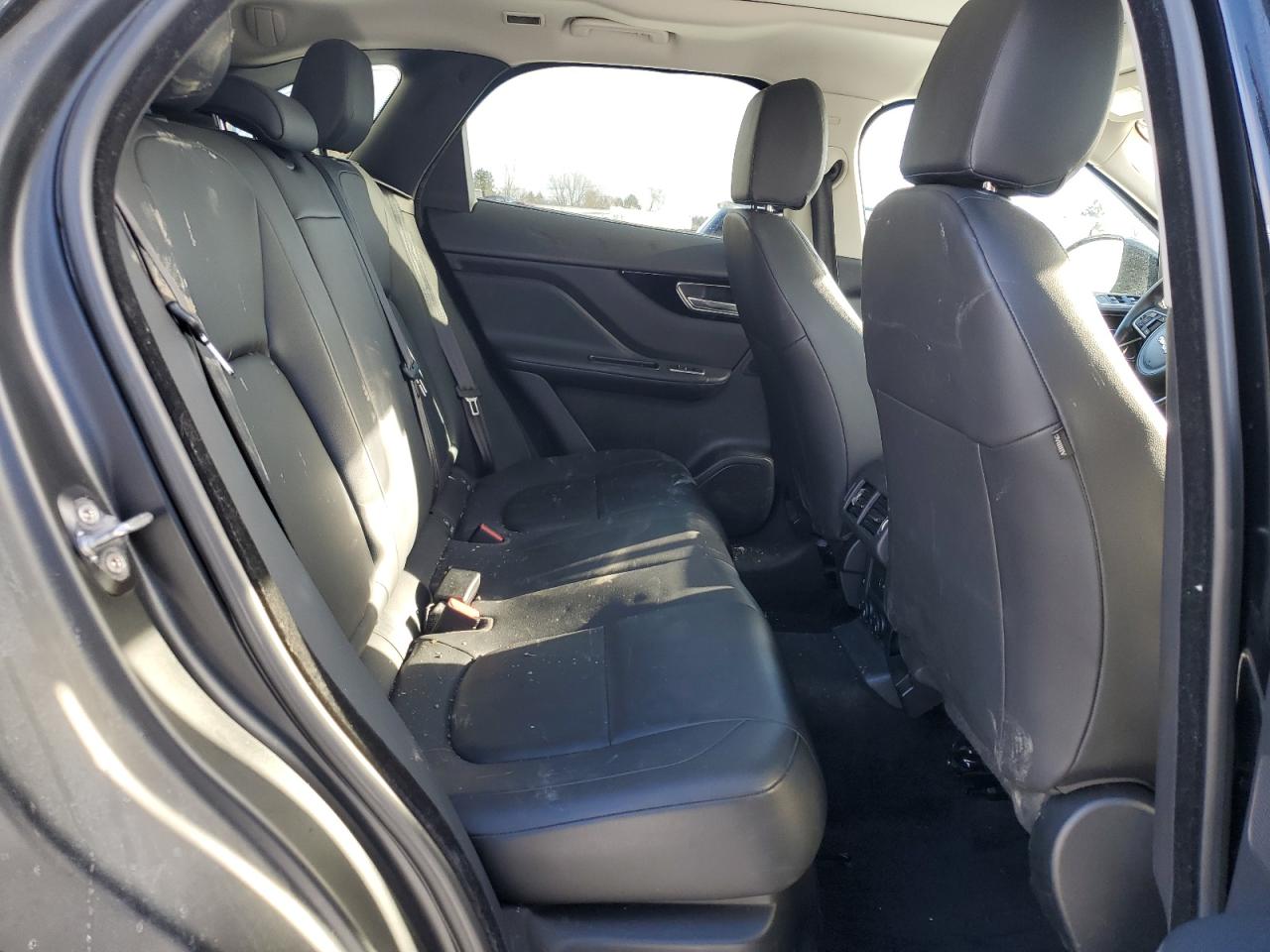 2018 Jaguar F-Pace - Image 12