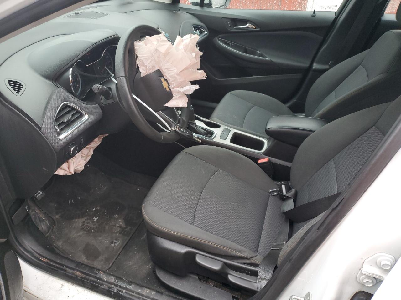 2018 Chevrolet Cruze - Image 7