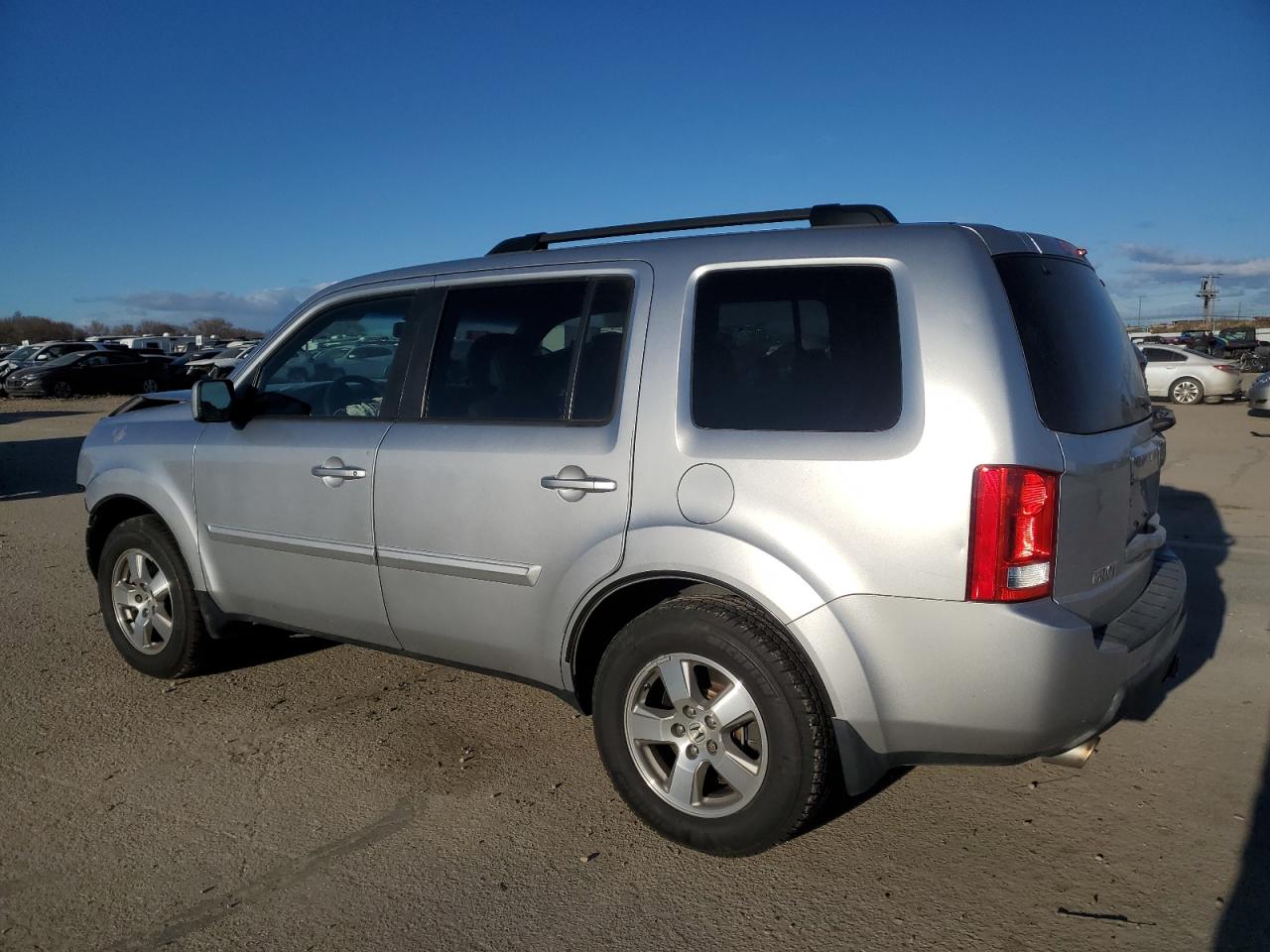 2010 Honda Pilot - Image 2