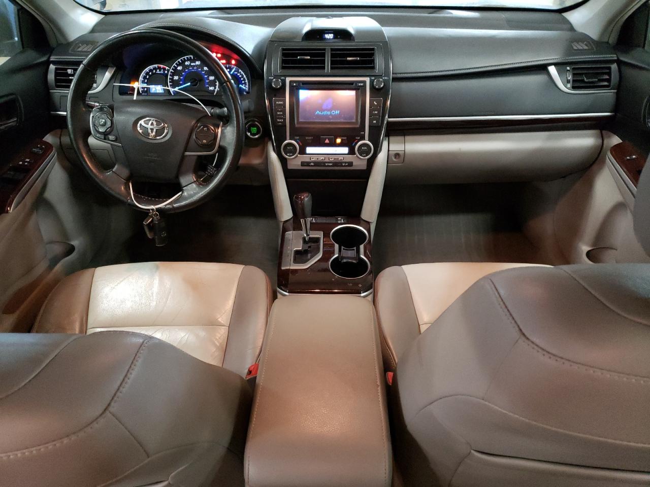 2013 Toyota Camry - Image 8