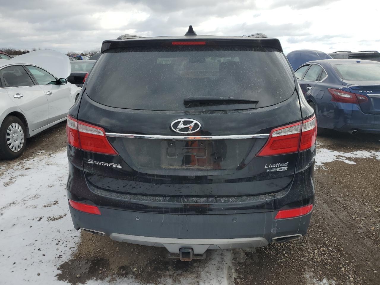2015 Hyundai Santa Fe - Image 6