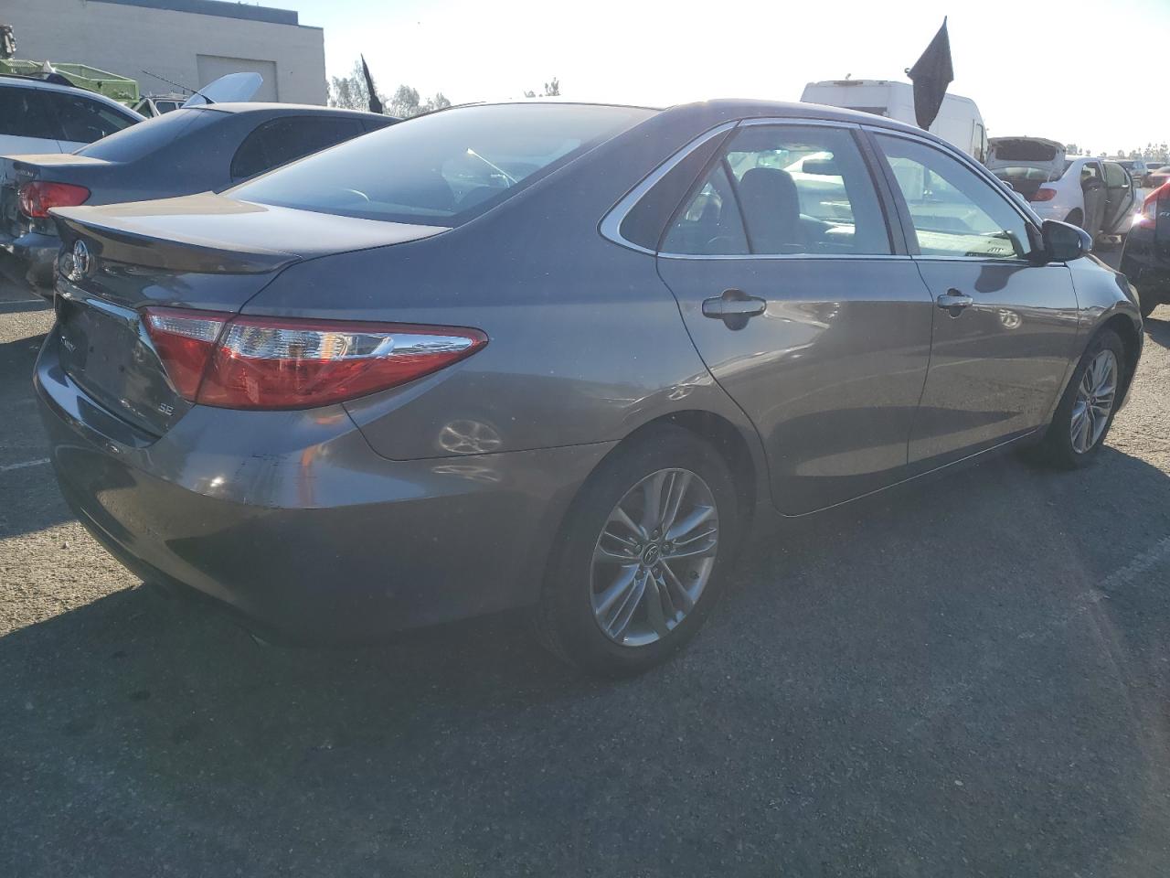 VIN 4T1BF1FK4FU009299 2015 TOYOTA CAMRY no.3