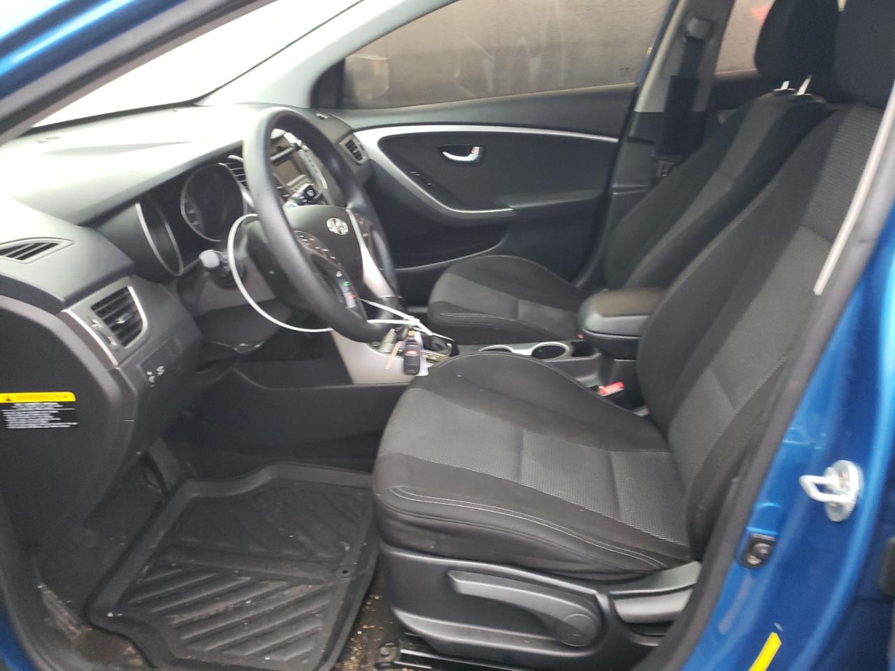 2017 Hyundai Elantra - Image 7