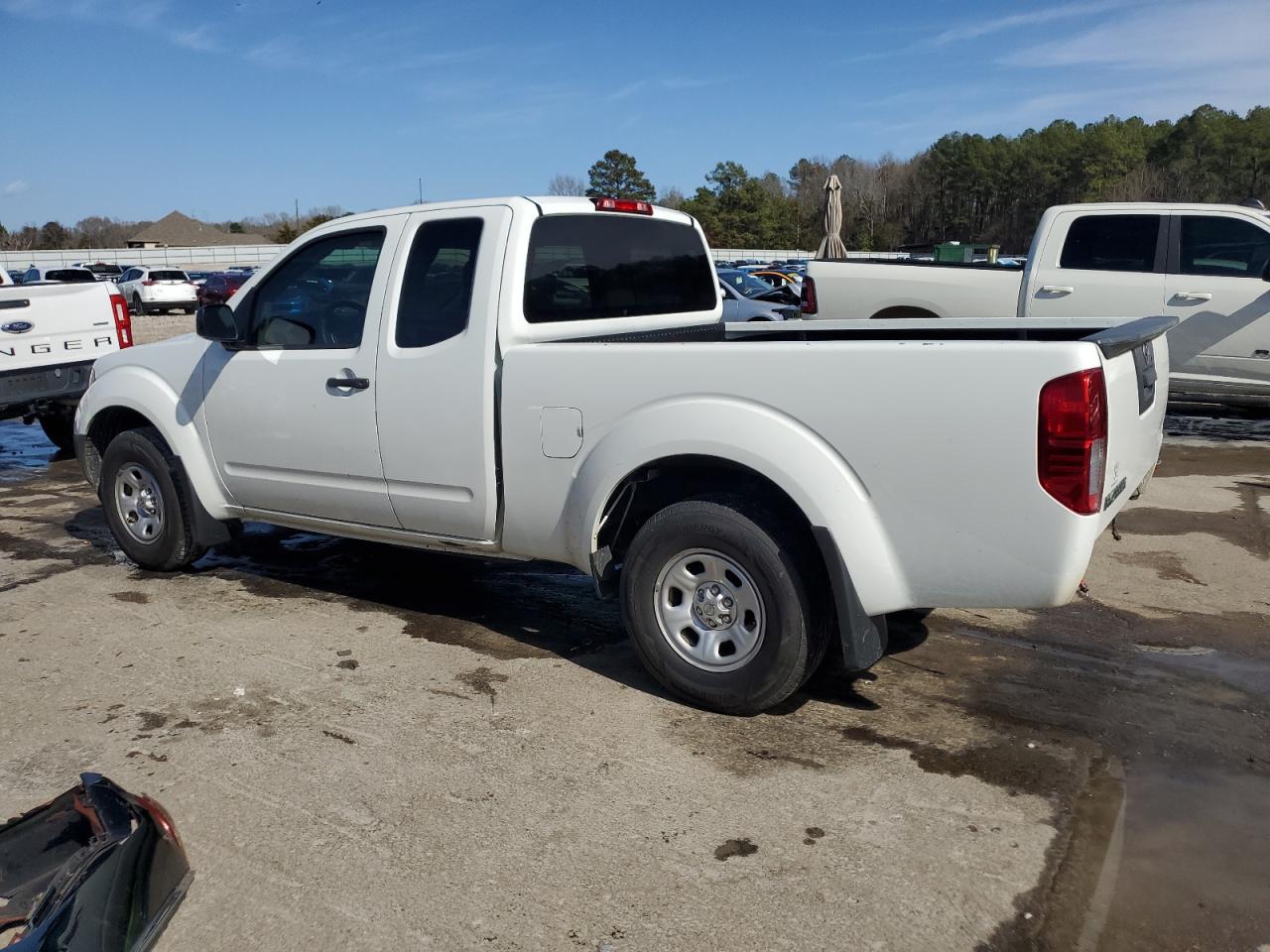 2018 Nissan Navara (Frontier) - Image 2