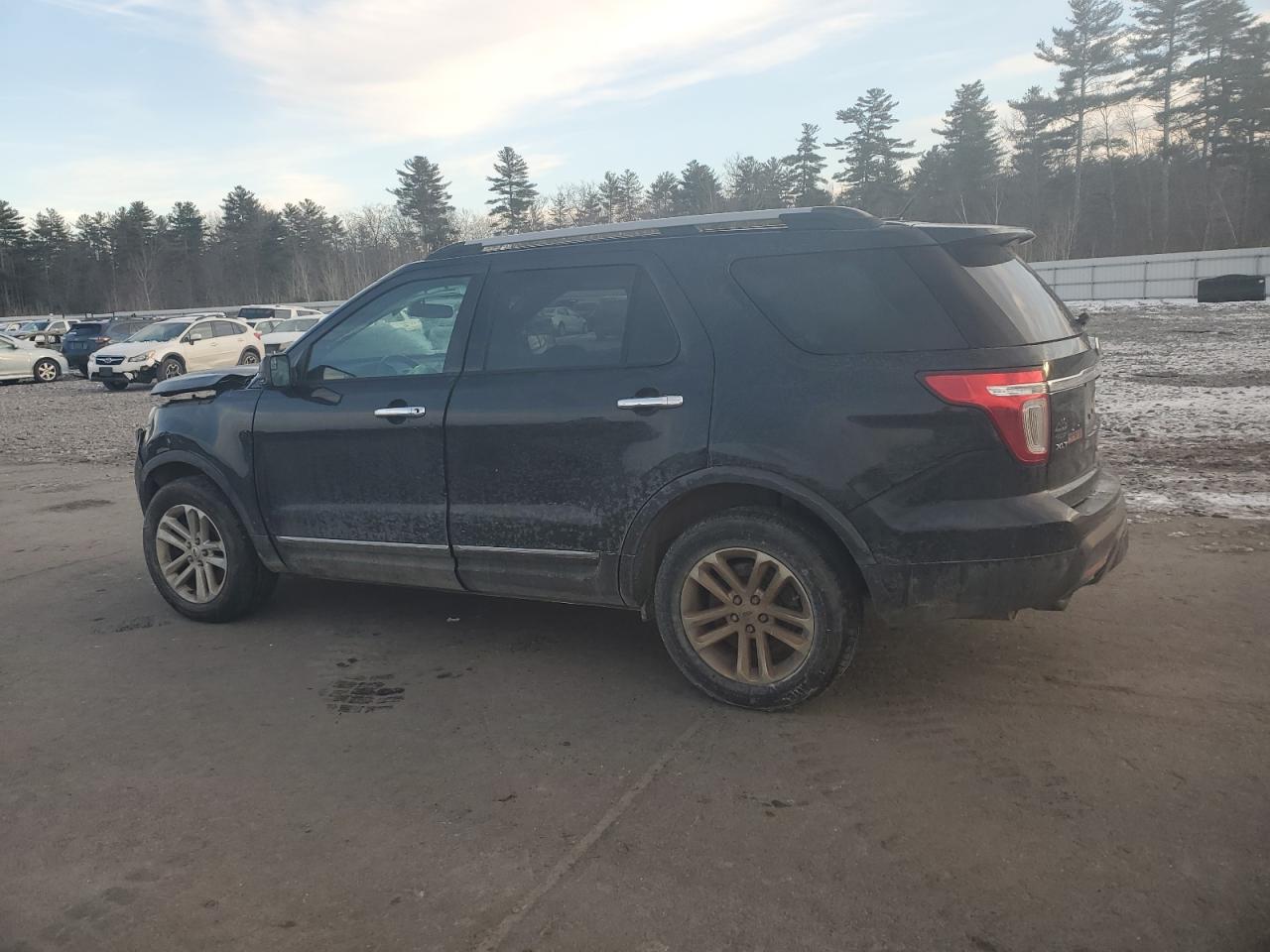 2015 Ford Explorer - Image 2