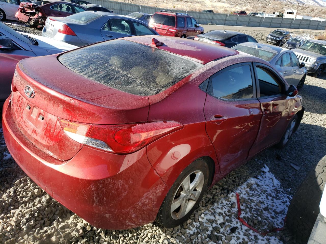 2011 Hyundai Elantra - Image 3