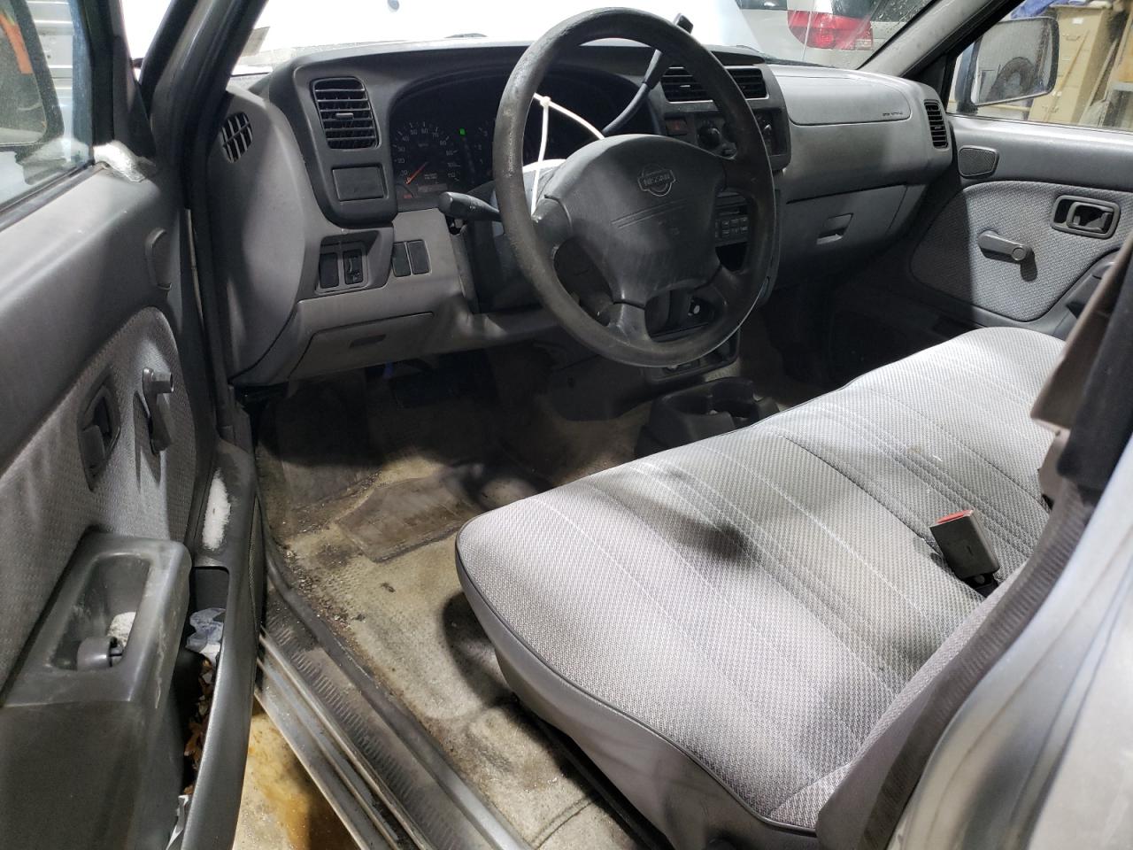 2000 Nissan Navara (Frontier) - Image 8