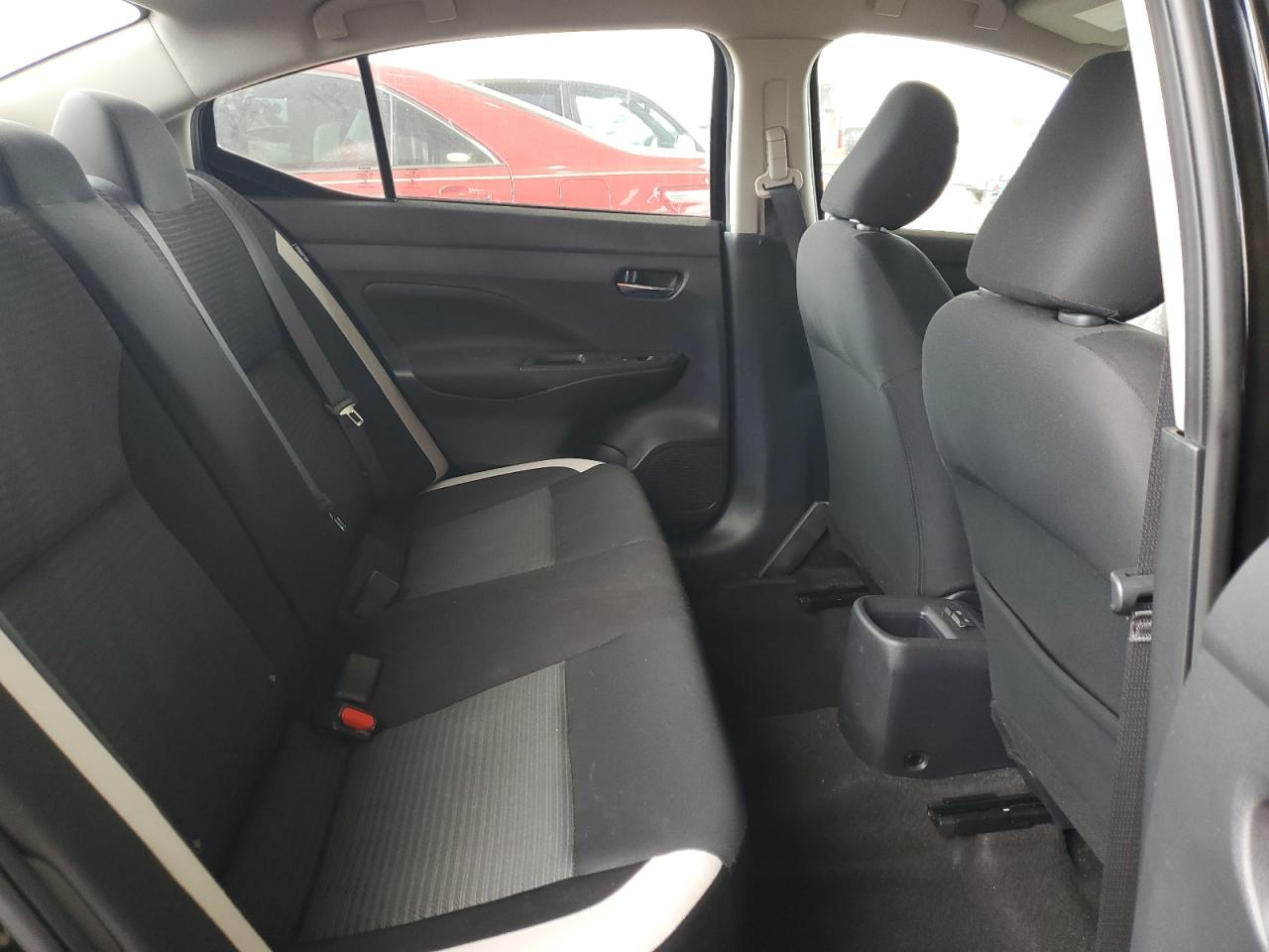 2021 Nissan Versa - Image 10