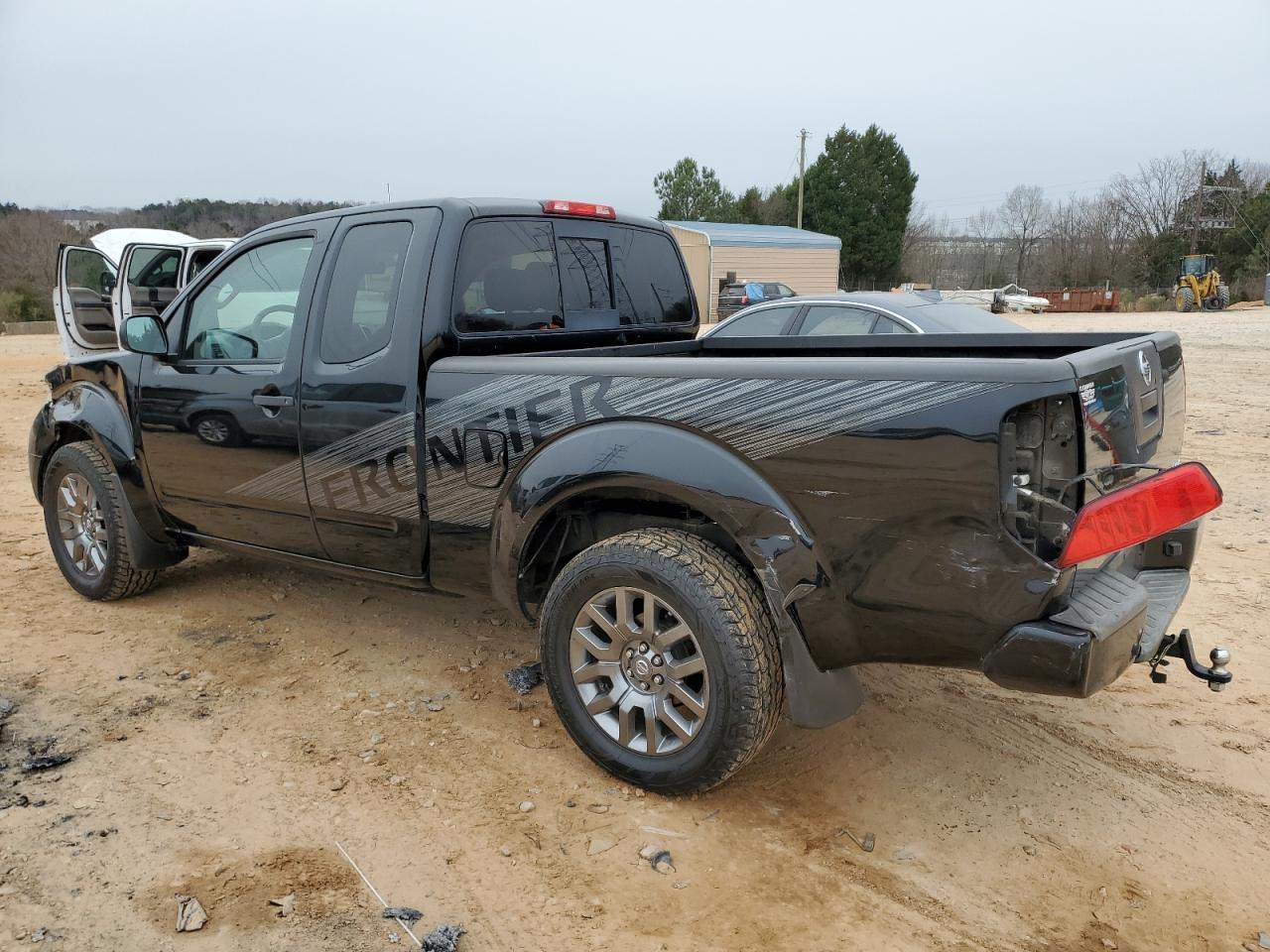 2012 Nissan Navara (Frontier) - Image 2