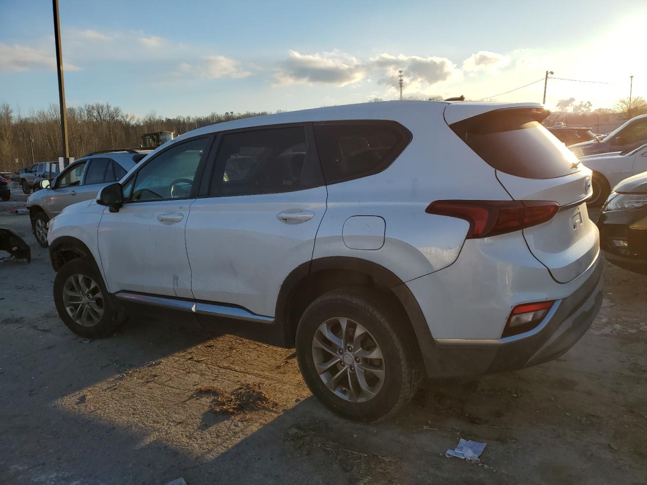 2020 Hyundai Santa Fe - Image 2