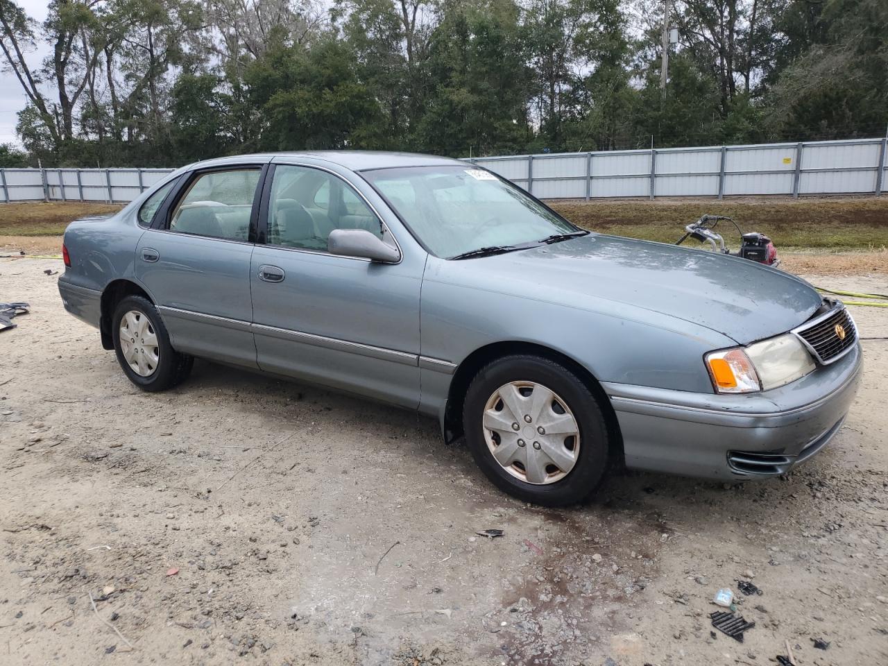 1998 Toyota Avalon - Image 4