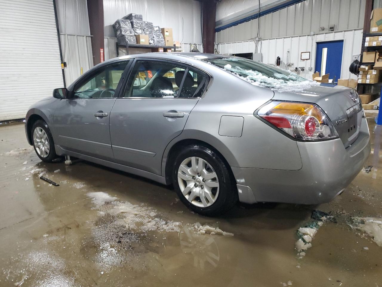 2009 Nissan Altima - Image 2