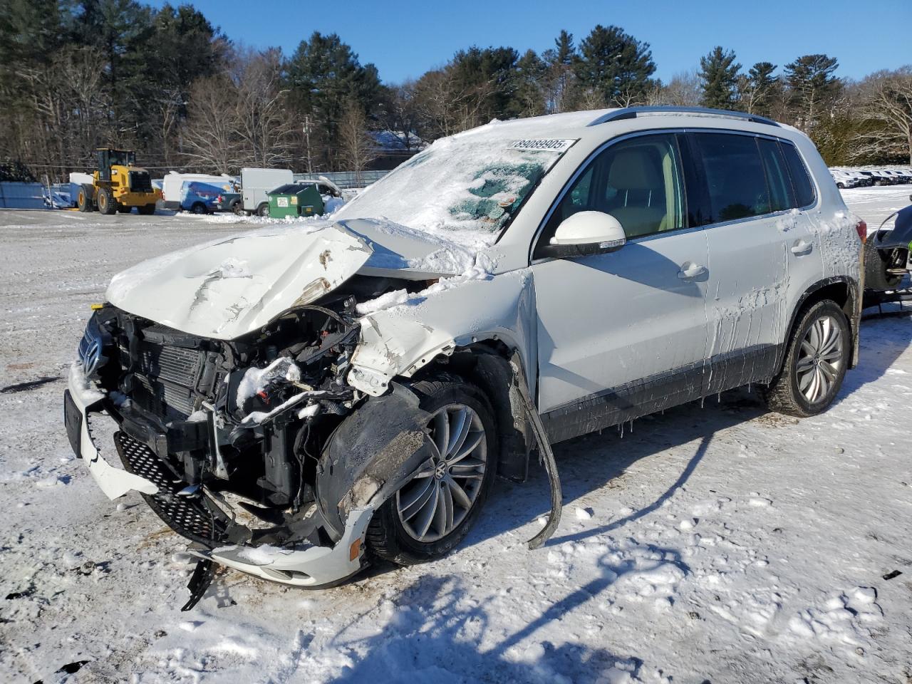 2015 Volkswagen Tiguan - Image 1
