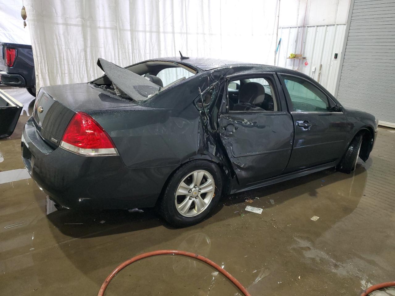 2015 Chevrolet Impala - Image 3