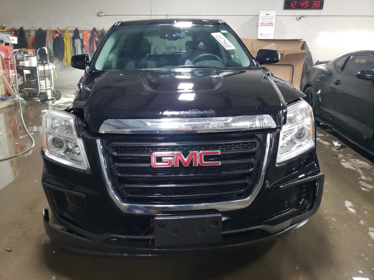 2017 GMC Terrain - Image 5