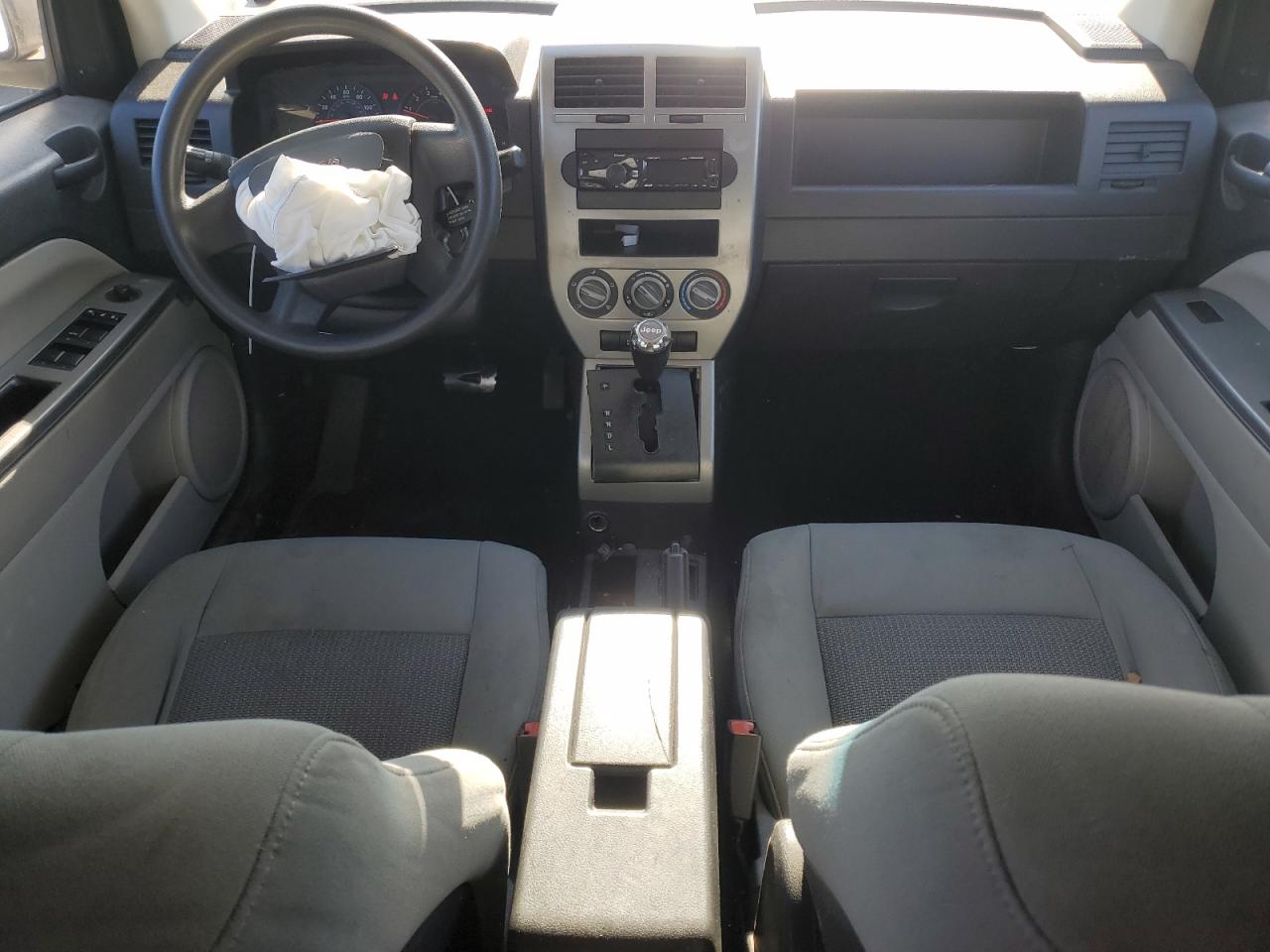 2007 Jeep Compass - Image 8
