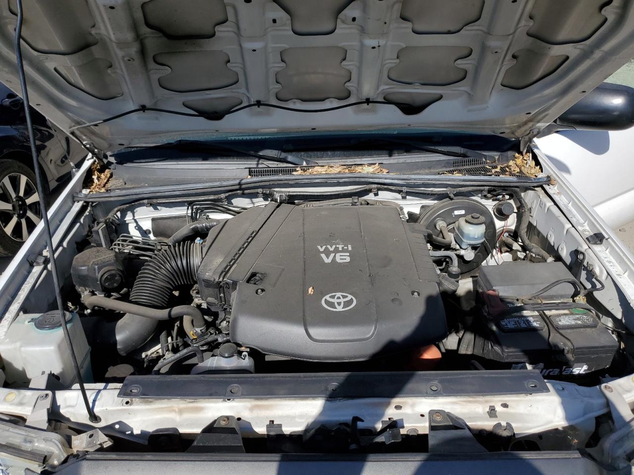2012 Toyota Tacoma - Image 11