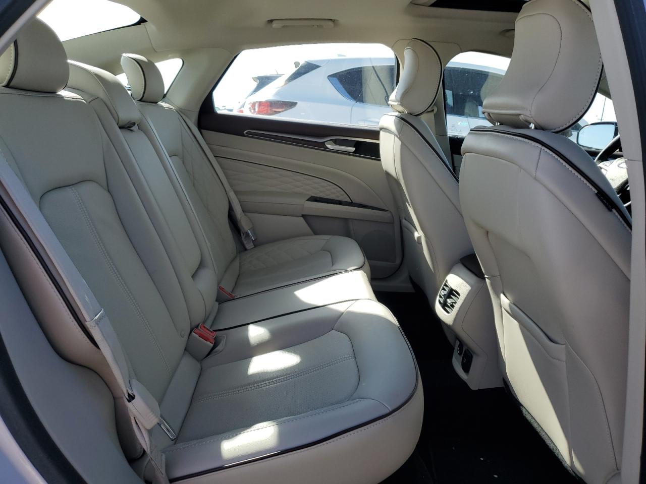 2017 Ford Fusion - Image 10