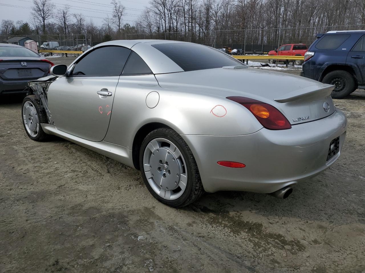 2003 Lexus SC - Image 2